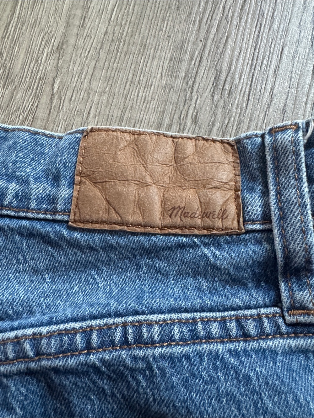 Madewell Classic Blue High-Rise Wide Straight Jeans - Picture 5 of 10